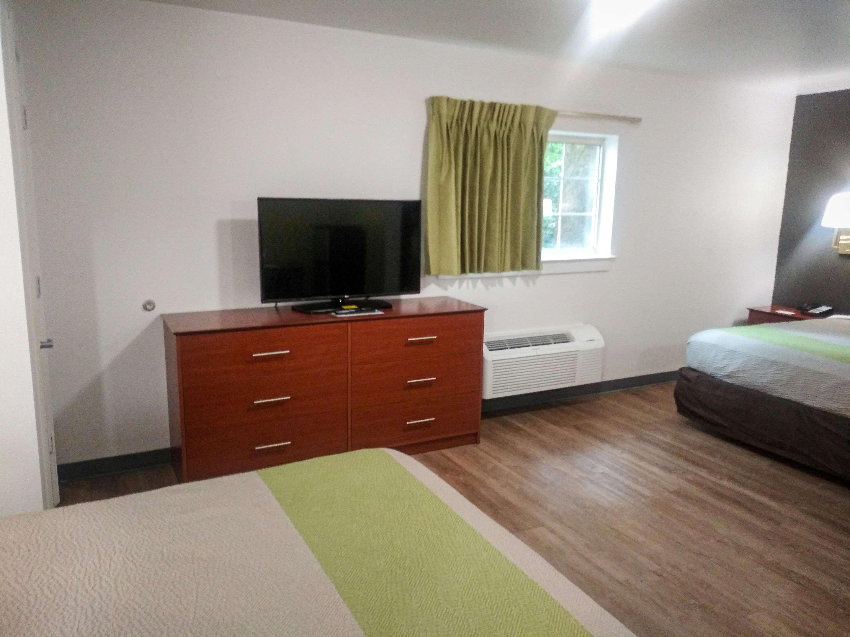 langley afb hotel