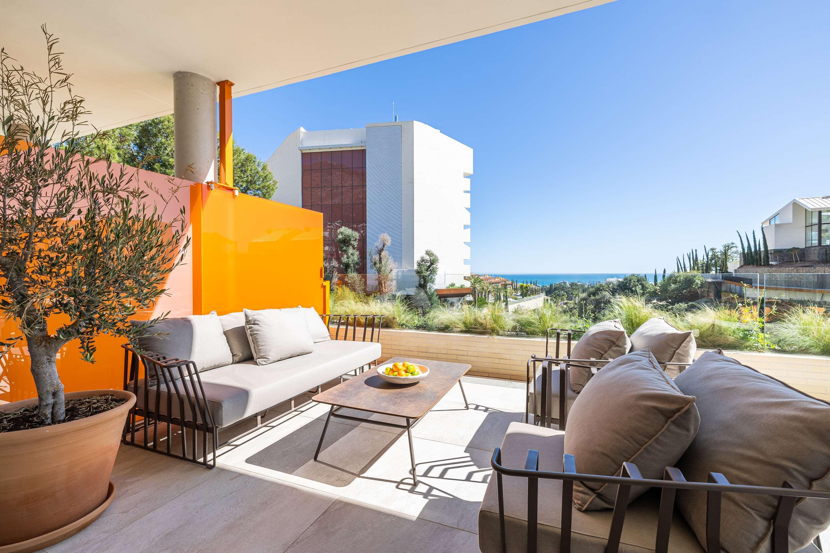 ice-1071367240-118219478-220964 Leiro Residences