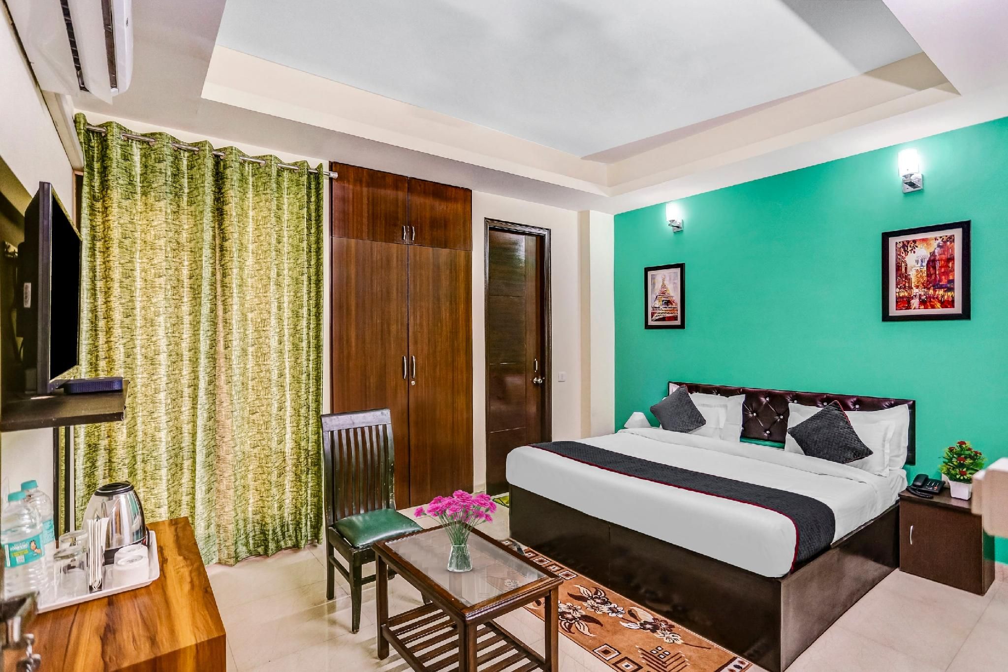 hotel photo