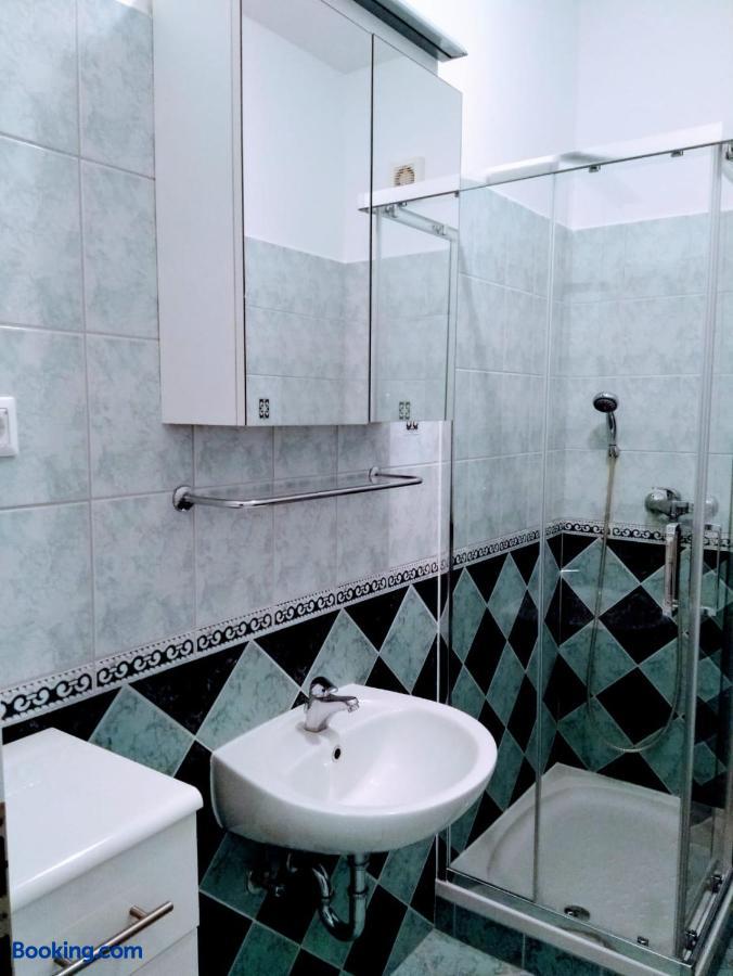 booking-1070970757-529676924-781326 Hotel Villa Vera 2