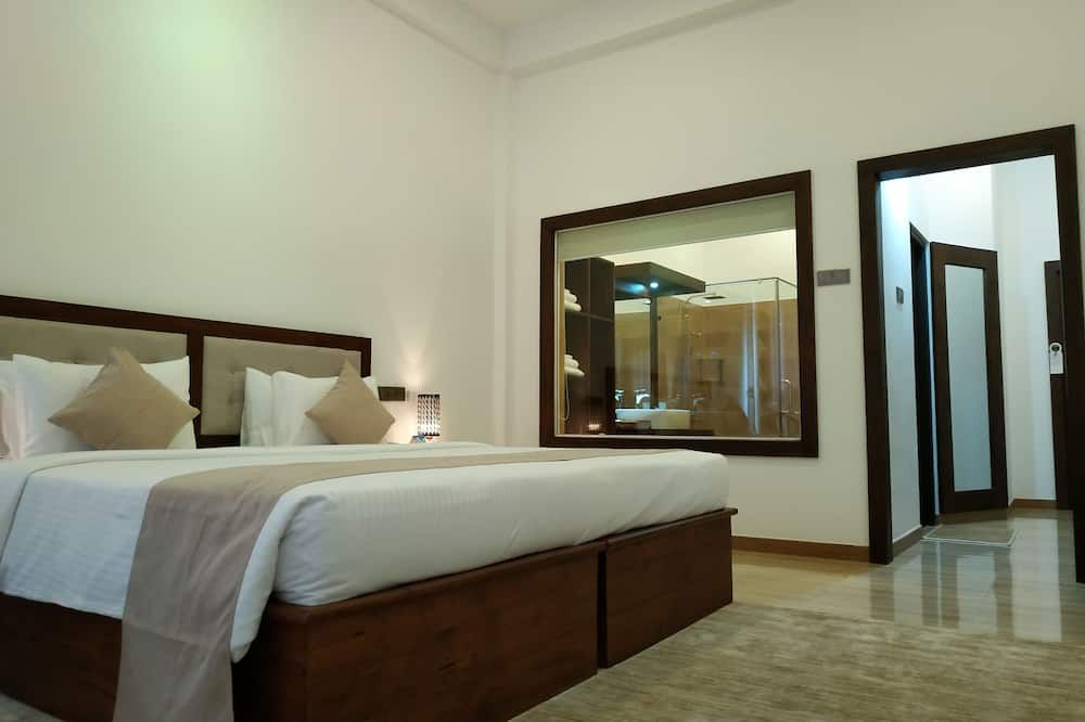 Sigiriya Cashew Palace Resort