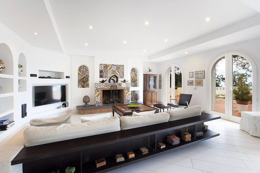 Villa Godiva: A splendid and luminous two-story villa located on a hillside, facing the sea, with Free WI-FI. Campanië - Glimlach visuel 2/5 Villa Godiva: A splendid and luminous two-story villa located on a hillside, facing the sea, with Free WI-FI. Campanië - Glimlach visuel 2/5