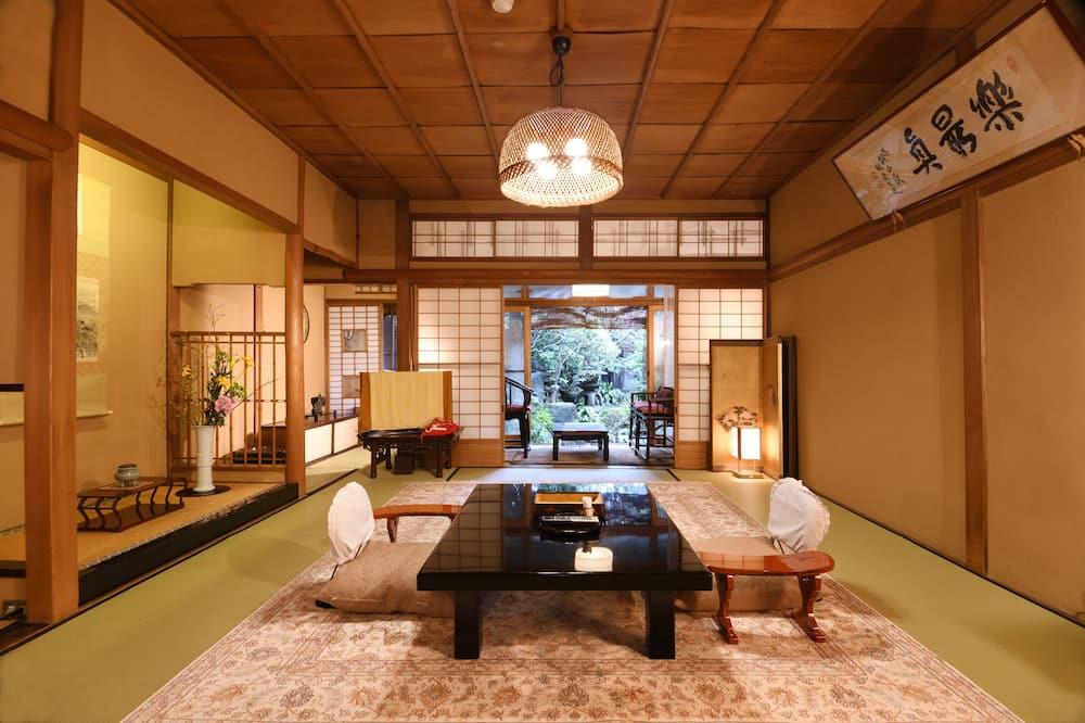 expediav2-354970-3655050015-999210 Seikoro Ryokan - Established in 1831