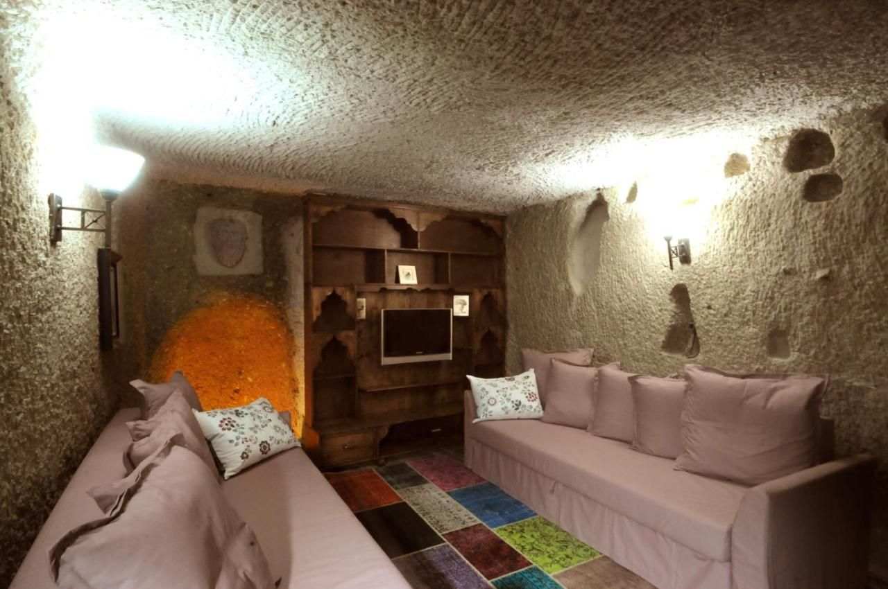 Kayhan Cave Villa