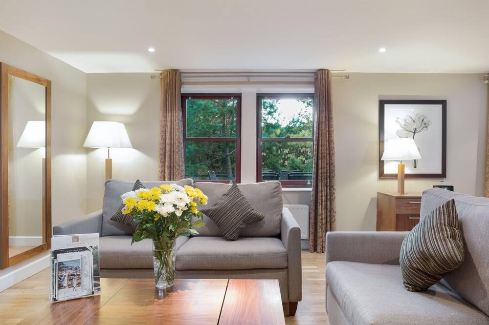 expediav2-373977-cf4ebd-125865 Thurnham Hall
