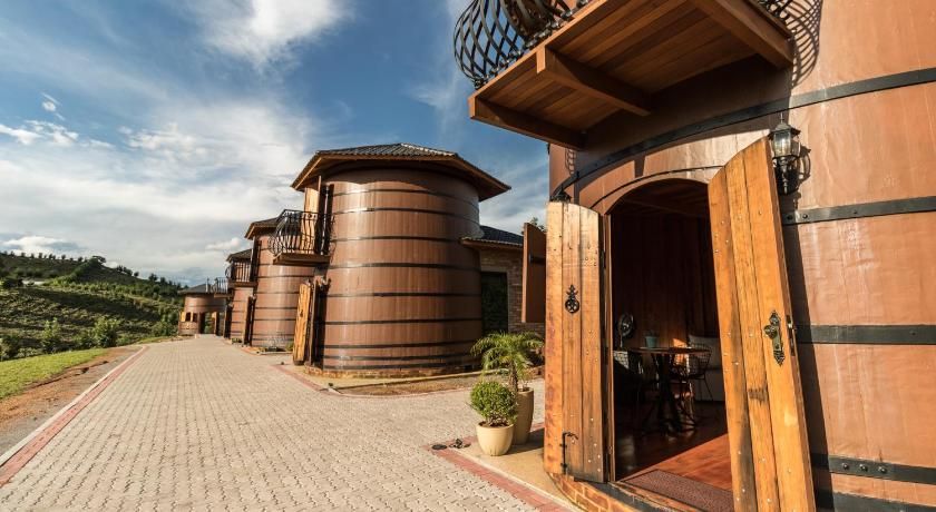 Pipas Terroir & Domos Perlage - Experiências Únicas no Vale dos Vinhedos