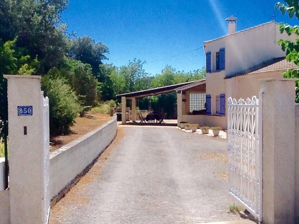 Beautiful Provençal house with great swimming-pool Provence-Alpes-Côte d'Azur - Ginasservis visuel 1/5 Beautiful Provençal house with great swimming-pool Provence-Alpes-Côte d'Azur - Ginasservis visuel 1/5