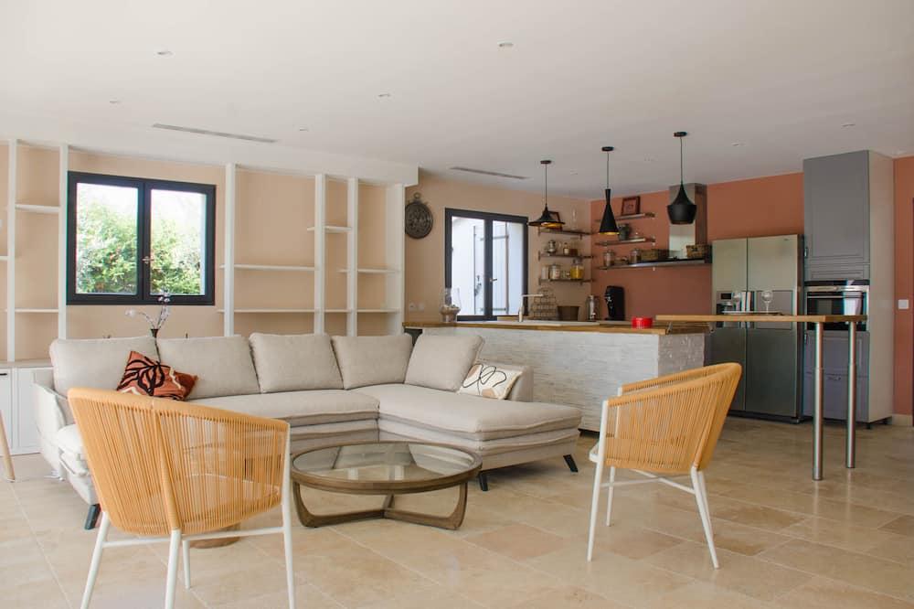 Villa des jacinthes Provence-Alpes-Côte d'Azur - Tarascon visuel 1/5 Villa des jacinthes Provence-Alpes-Côte d'Azur - Tarascon visuel 1/5