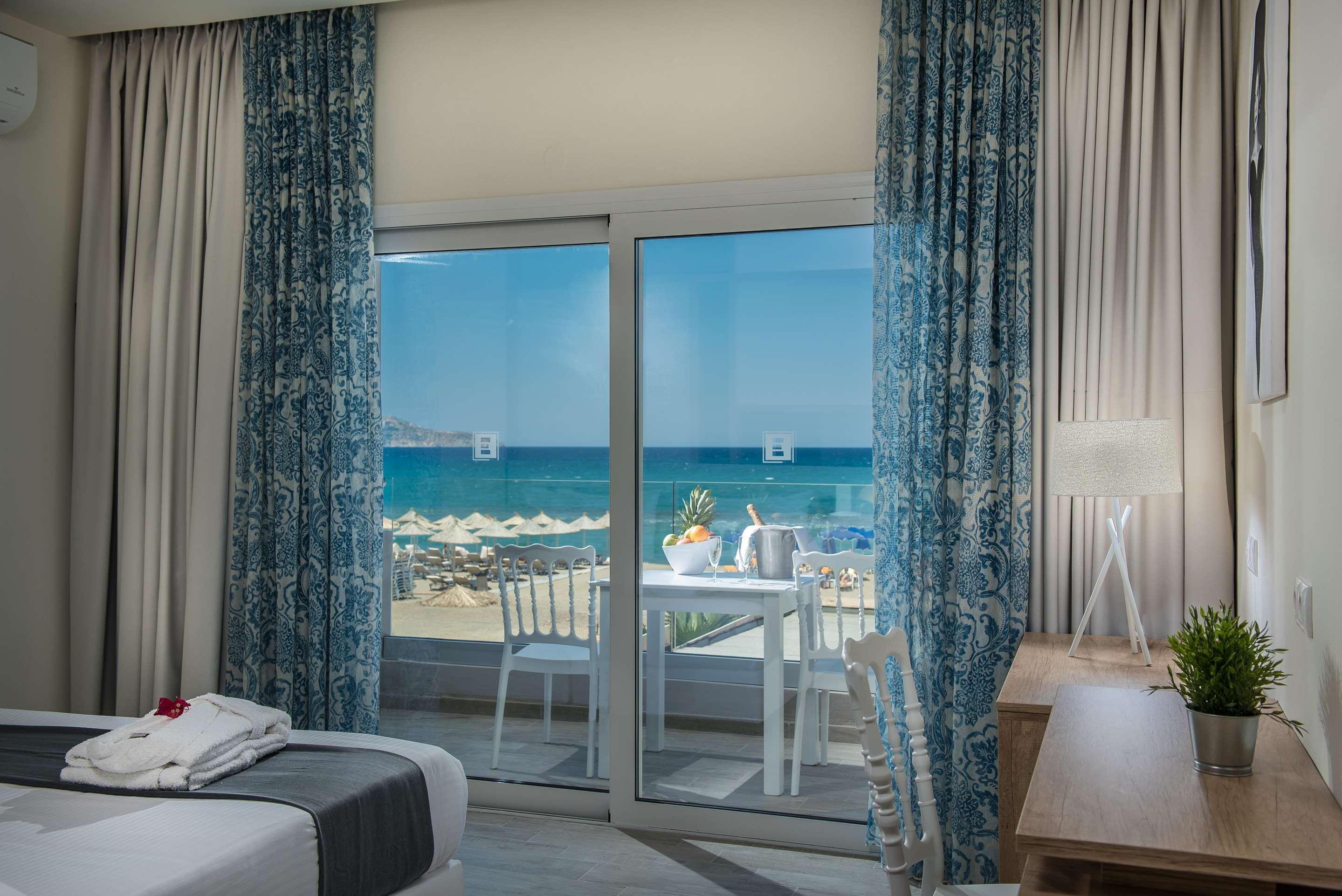 ice-4288209-157aa1-568851 Paralos Lifestyle Beach