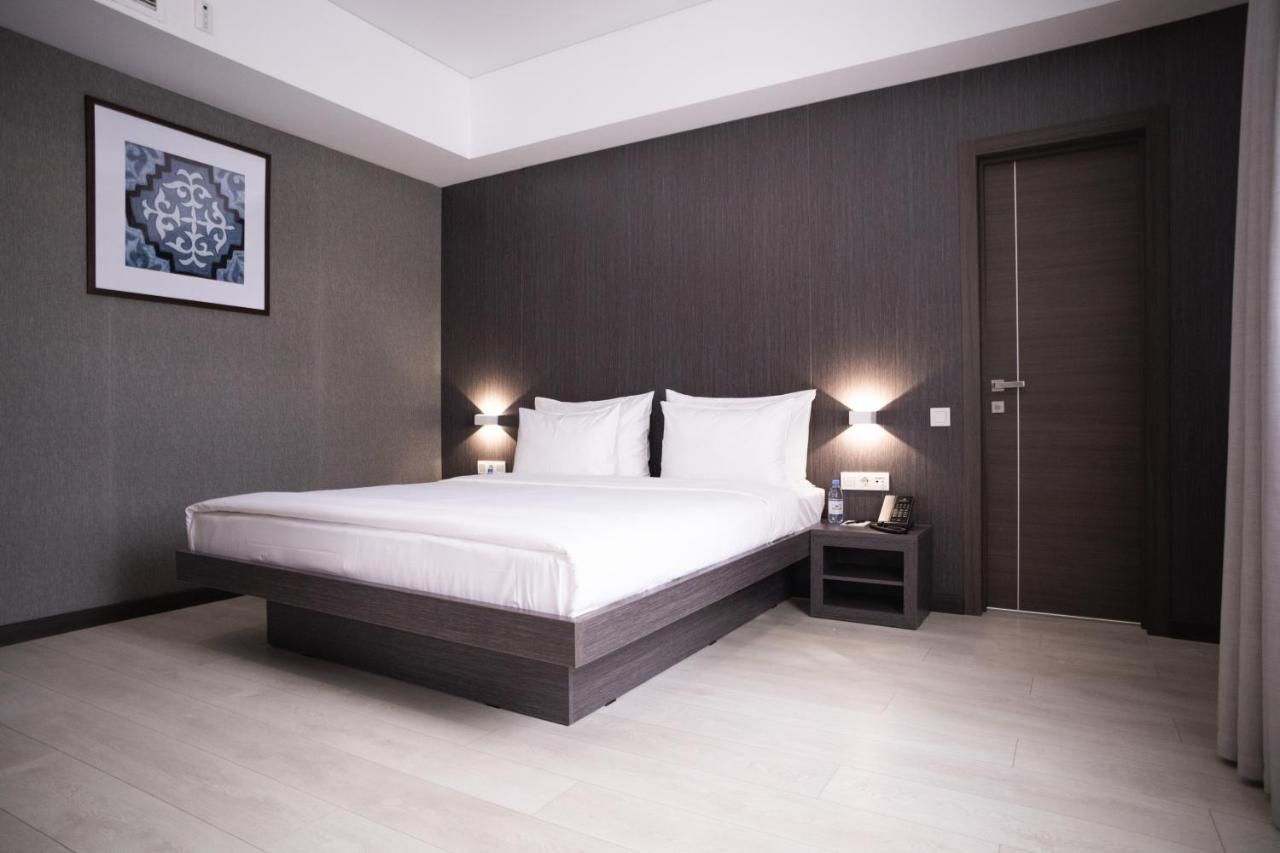 Resident Hotel Kazybek Bi