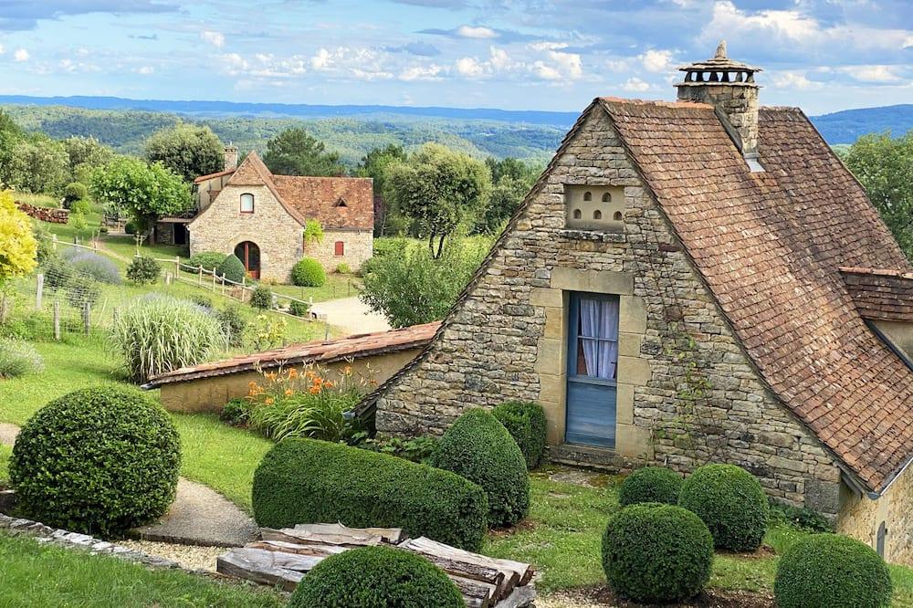 Grange Aux Amis In Sarlat, An Ecolodge With A Nice View Of The Dordogne Valley Aquitaine - Sarlat-la-Canéda visuel 4/5 Grange Aux Amis In Sarlat, An Ecolodge With A Nice View Of The Dordogne Valley Aquitaine - Sarlat-la-Canéda visuel 4/5