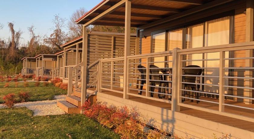 Agricamping Al grappolo diVino Veneto - Lazise visuel 1/5 Agricamping Al grappolo diVino Veneto - Lazise visuel 1/5