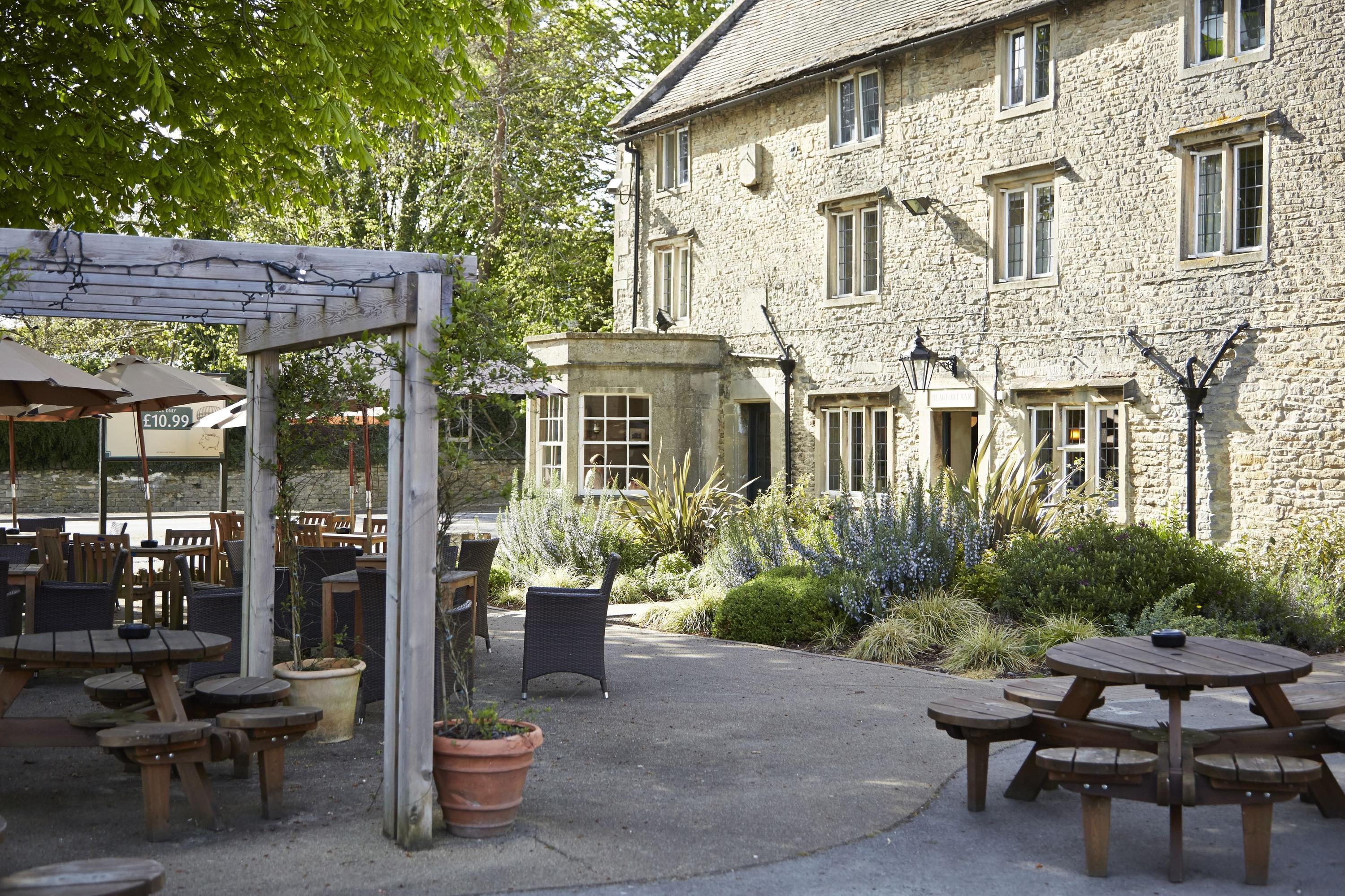 Cross Hands Hotel Old Sodbury by Greene King Inns from £48. Bristol Hotels KAYAK Cross Hands Hotel Old Sodbury by Greene King Inns from £48. Bristol Hotels KAYAK