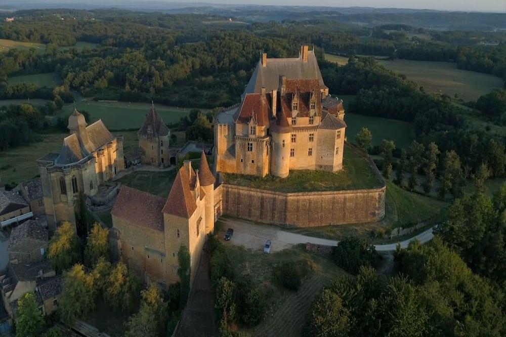 Castelwood: comfortable ecological chalets with swimming pool in the Dordogne. Aquitaine - Biron visuel 4/5 Castelwood: comfortable ecological chalets with swimming pool in the Dordogne. Aquitaine - Biron visuel 4/5