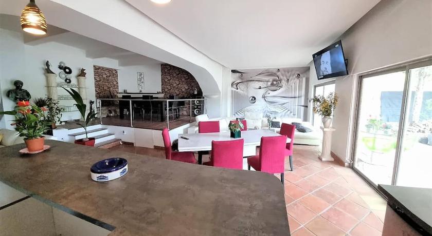 VILLA avec piscine 4 chambres - parking - calme - Provence-Alpes-Côte d'Azur - Les Arcs sur Argens visuel 3/5 VILLA avec piscine 4 chambres - parking - calme - Provence-Alpes-Côte d'Azur - Les Arcs sur Argens visuel 3/5