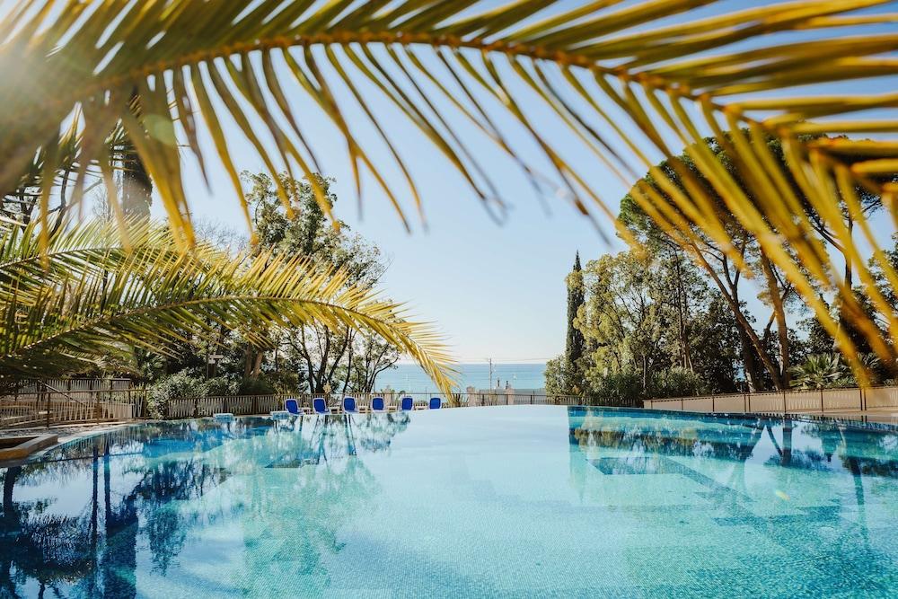 sembo-725341-27f8cc-987278 Swissotel Resort Sochi Kamelia