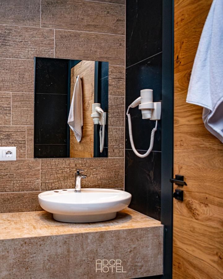 Ador Hotel North Mitrovica