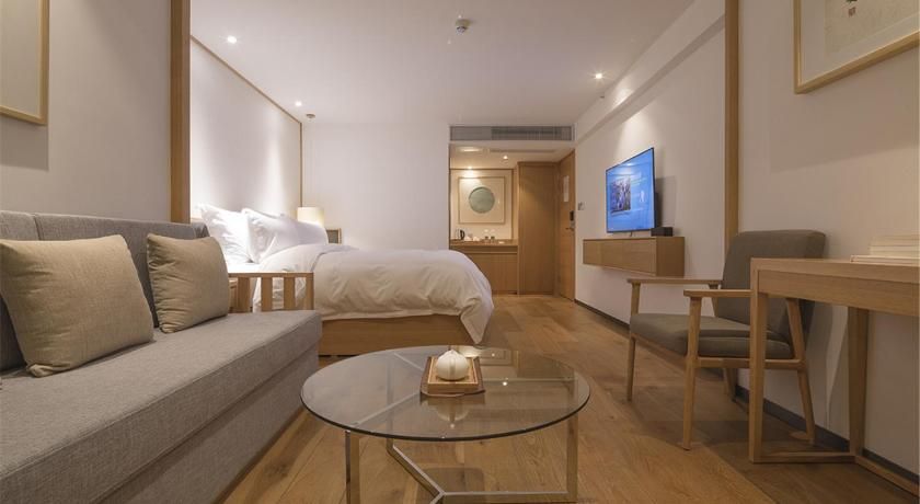 Bai Yun Qin She Boutique