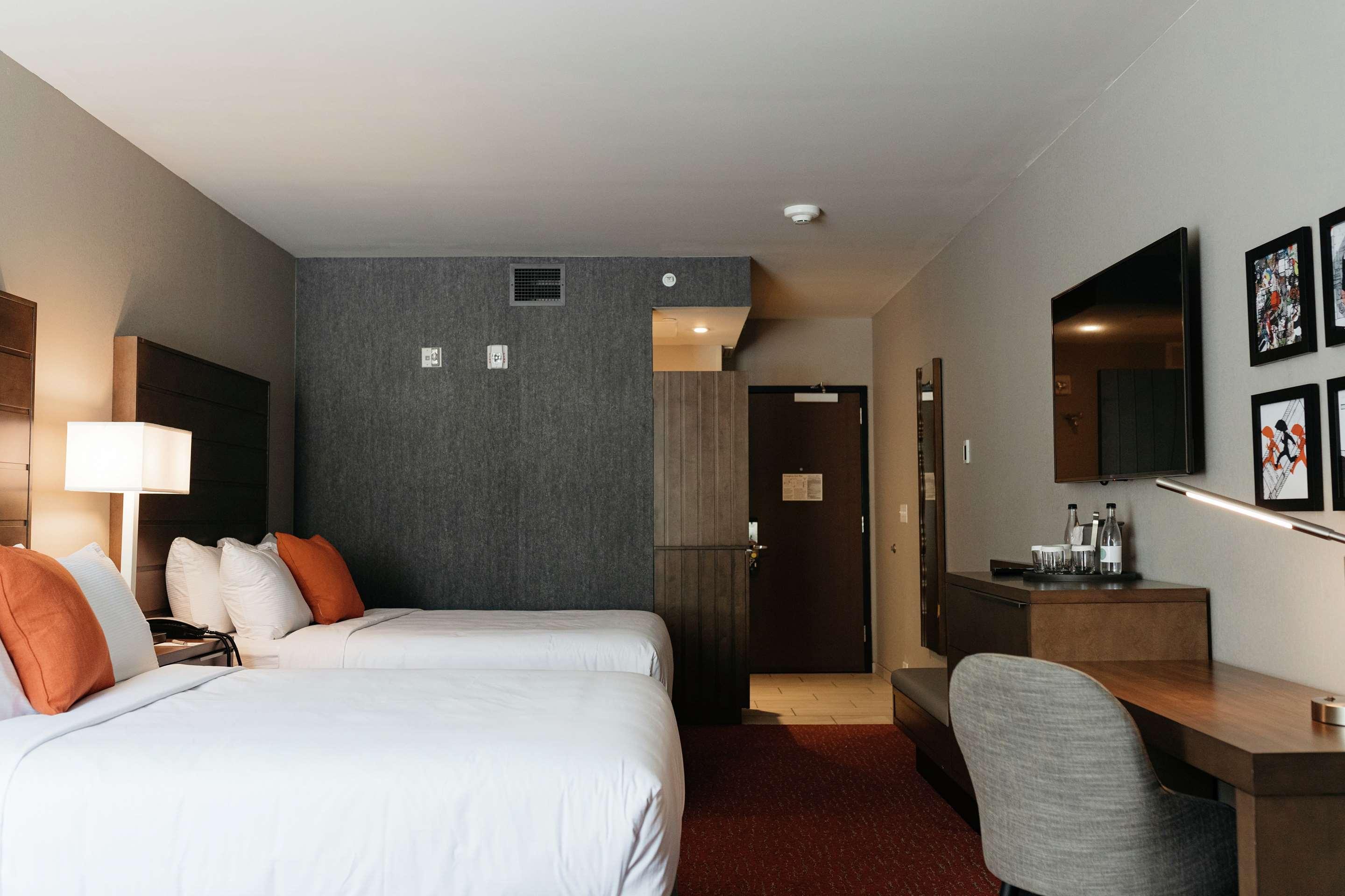 ice-5272565-100075686-862555 Revel Hotel Des Moines Urbandale, Tapestry Collection By Hilton