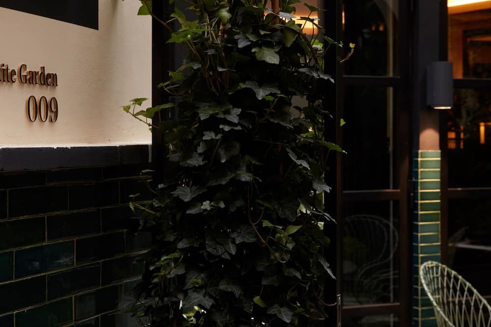 Monsieur George Hotel & Spa - Champs-Elysées