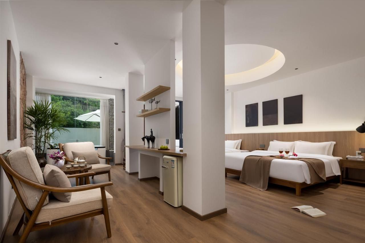 Hilltop House Resort