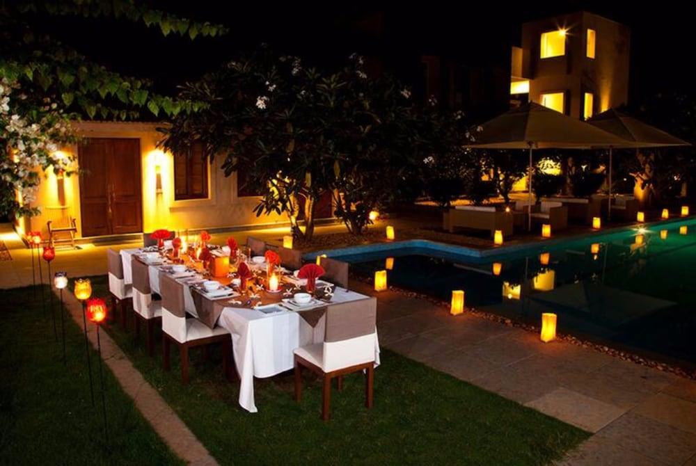 sembo-389722-42ac08-399063 Shreyas Retreat