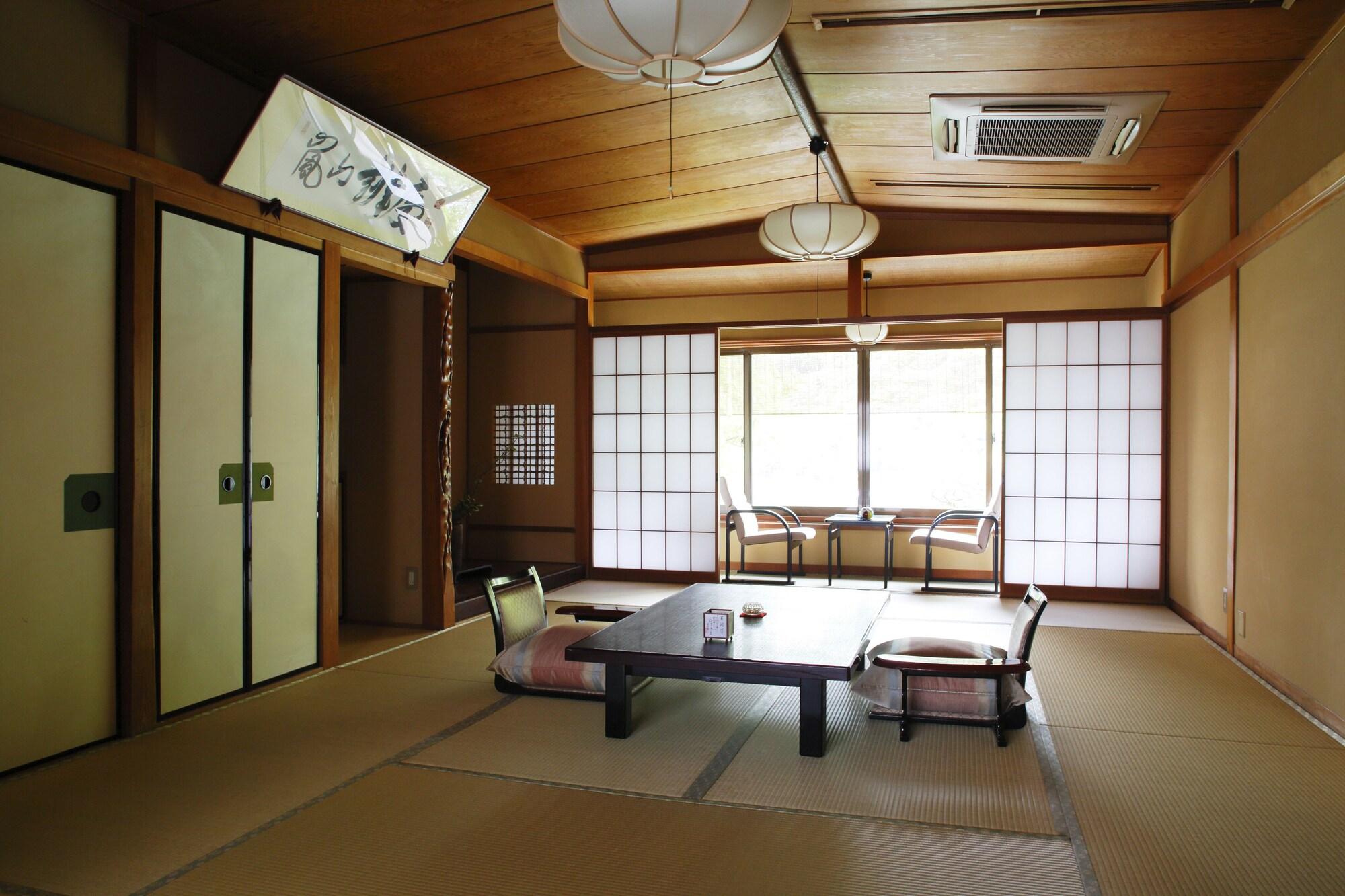 expedia_group-519290-ff5a8d-358023 Arashiyama Benkei