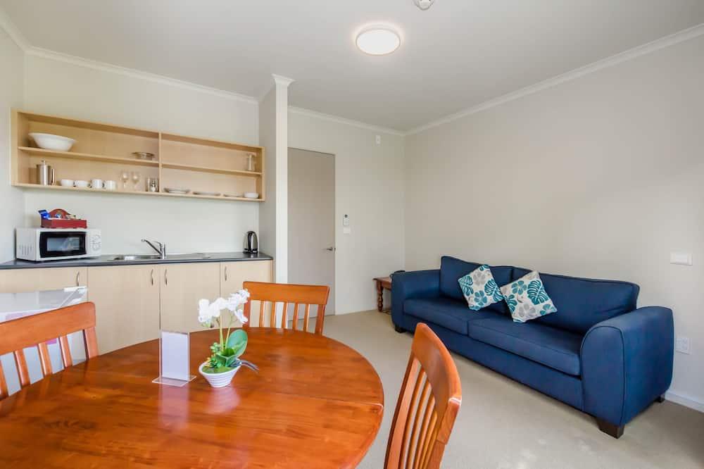 expedia_group-465254-2a75175d-385344 Raumati Sands Resort