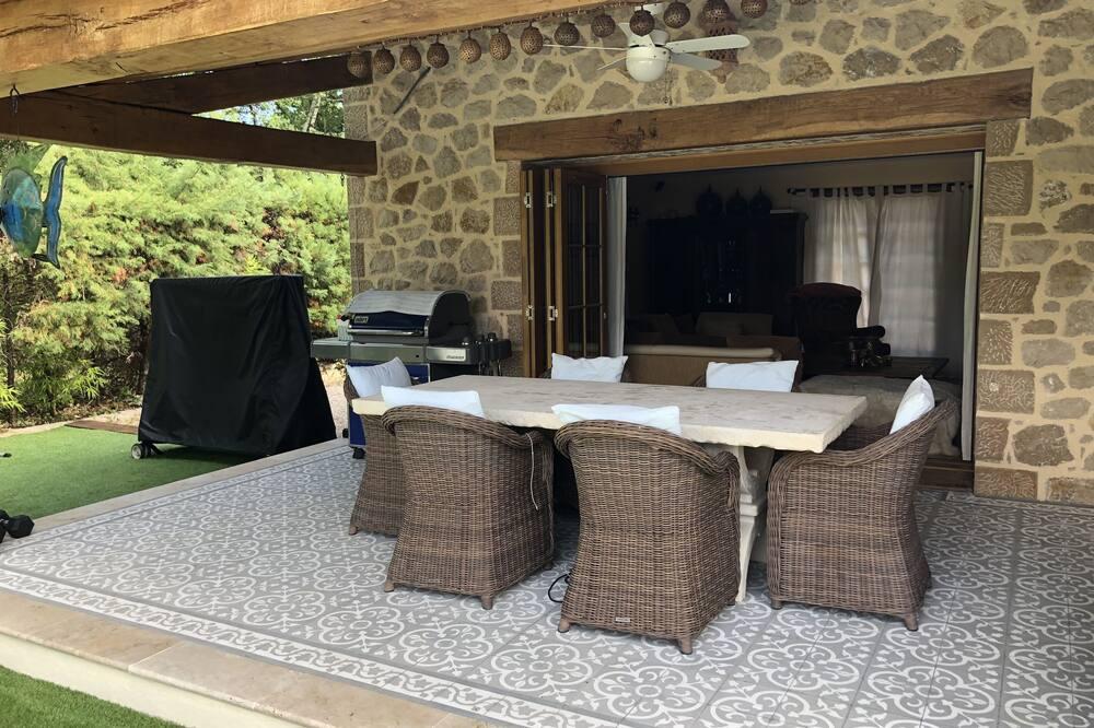 Immaculate 5 Residence in Beautiful Fayence Saturday to Saturday bookings SVP - Provence-Alpes-Côte d'Azur - Fayence visuel 4/5