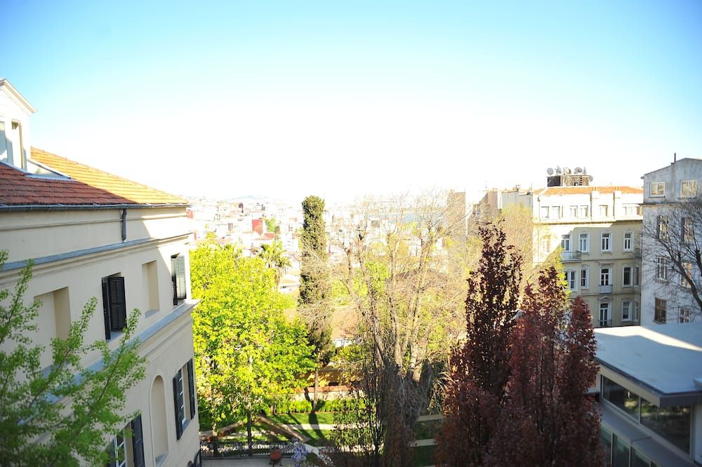 Ravouna 1906 Bosphorus Istanbul