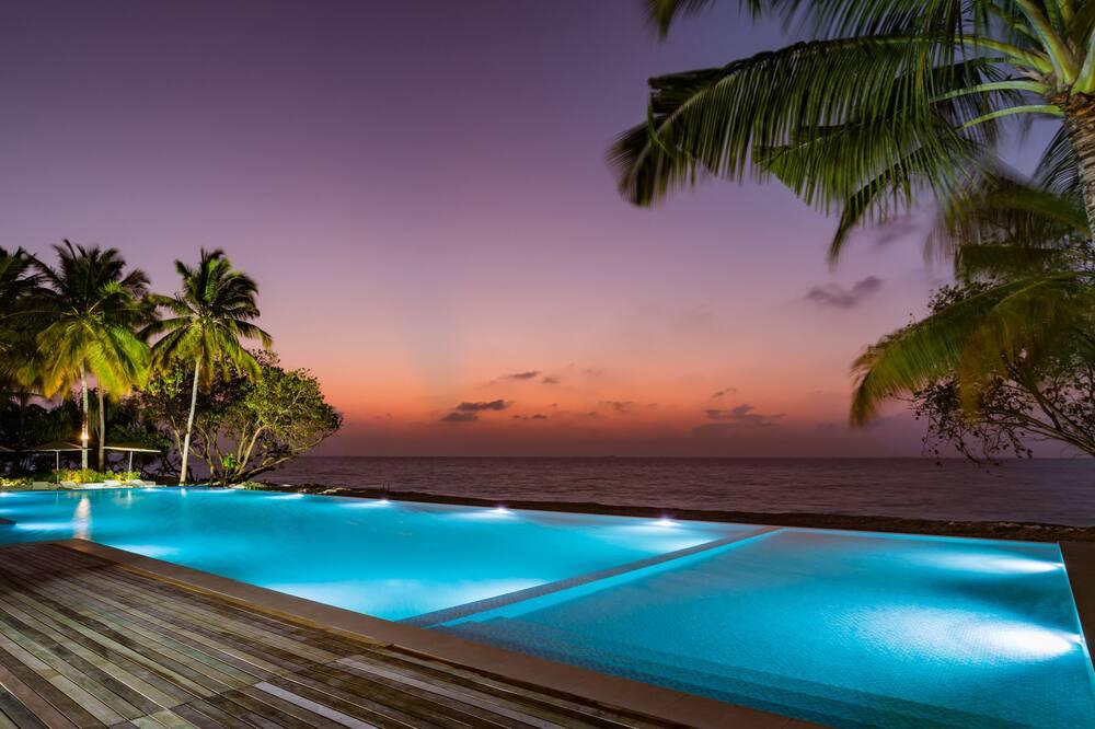 expedia_group-1070009250-156848034-990192 Fiyavalhu Resort Maldives