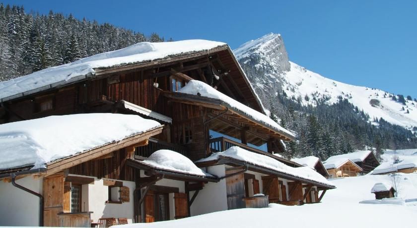 Les Chalets de la Serraz