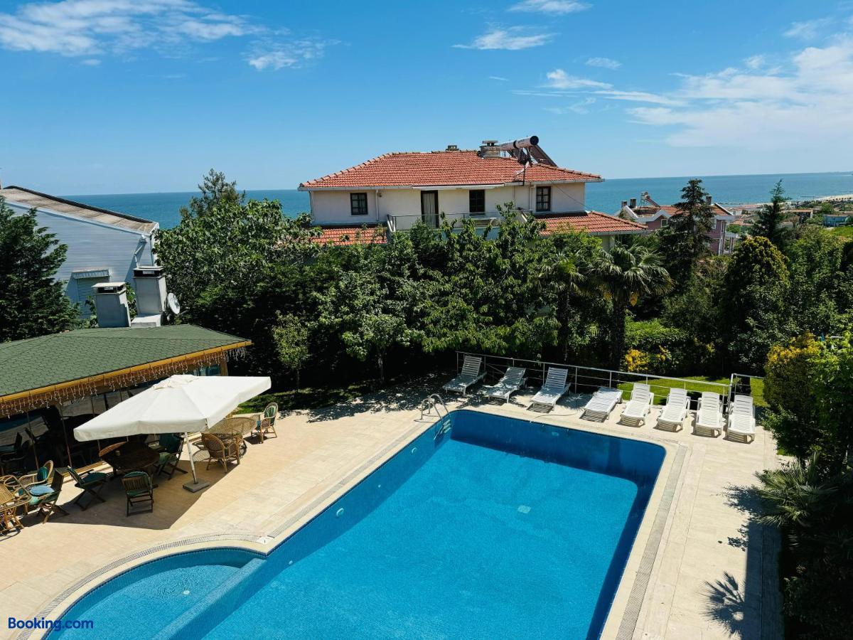 booking-1071604422-557799381-855386 Treekos Suite Hotel Istanbul Airport