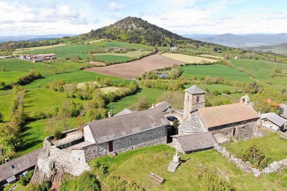 Gite Mézères, 5 bedrooms, 13 persons Auvergne - Retournac visuel 3/5 Gite Mézères, 5 bedrooms, 13 persons Auvergne - Retournac visuel 3/5