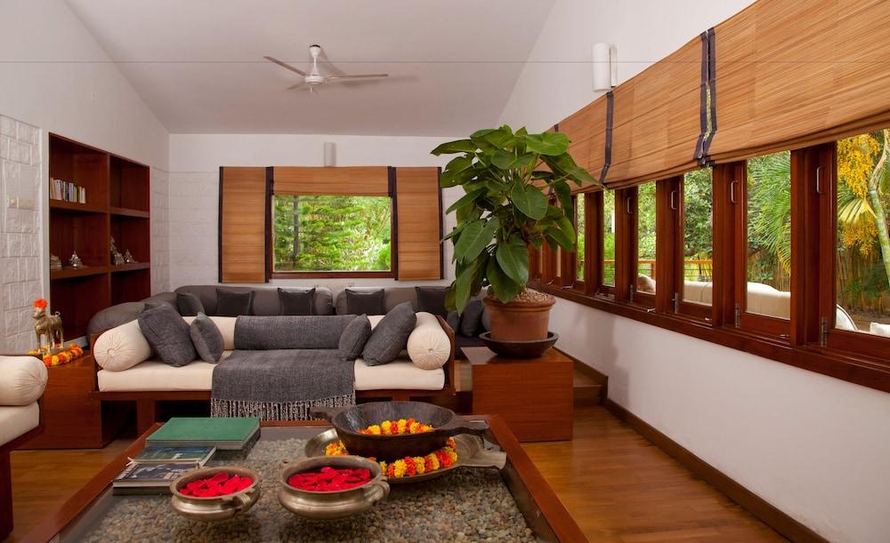 sembo-389722-ce1052-194558 Shreyas Retreat
