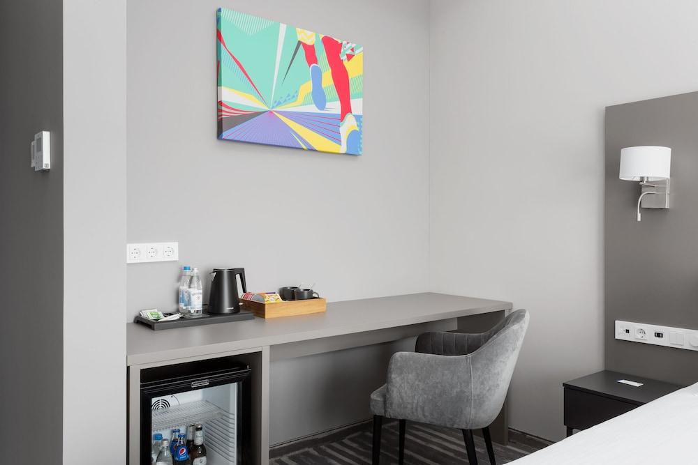 sembo-2066716-f0f9dd-879515 Sport Inn Hotel