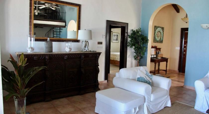 Water's Edge Villa - Oceanfront with Private Pool