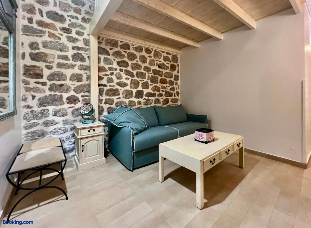 booking-684144-671585687-623725 PortaDelMare deluxe suites