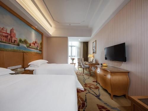 booking-3184375-313059546-892170 Vienna International Hotel Fuzhou Cangshan Wanda