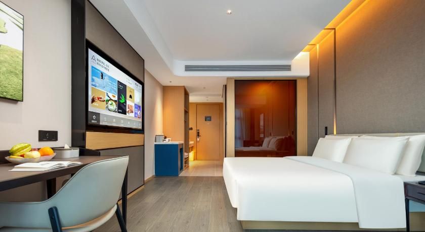 Atour Hotel Meizhou West Railway Station R&F Center