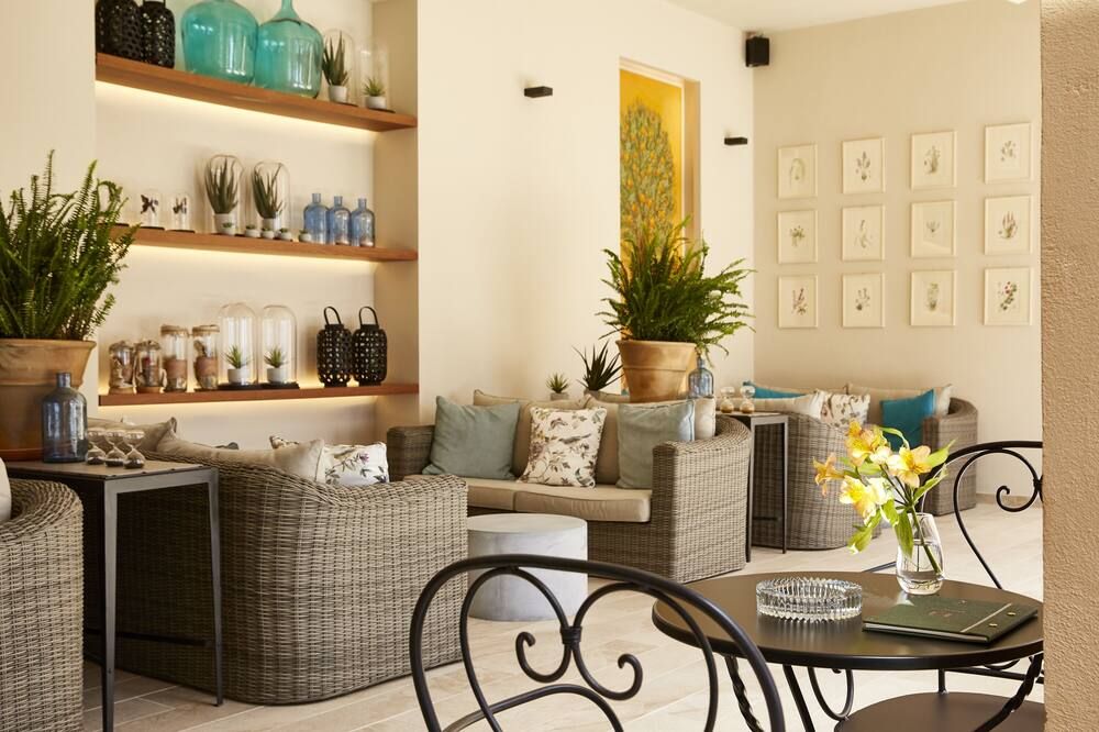 Nido, Mar-Bella Collection