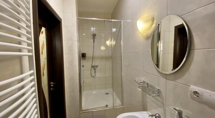 Sting Hotel & Event Palace