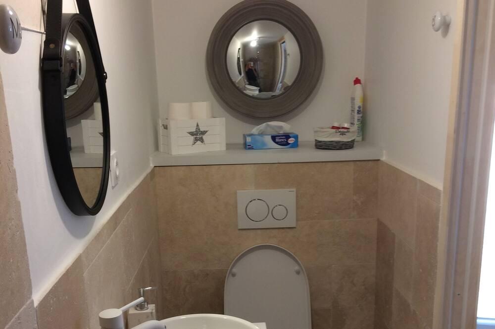 Petite Villa de Charme Chapelle Sainte Anne Provence-Alpes-Côte d'Azur - Saint-Tropez visuel 3/5 Petite Villa de Charme Chapelle Sainte Anne Provence-Alpes-Côte d'Azur - Saint-Tropez visuel 3/5