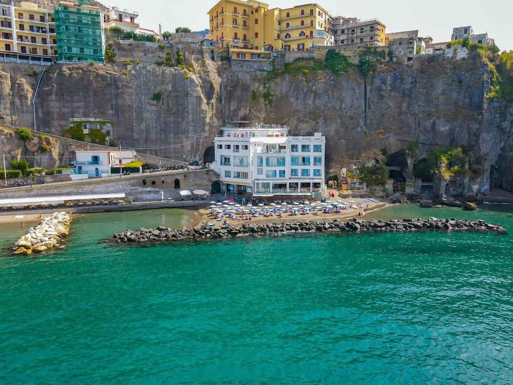 Hotel Giosue' a mare Campanië - Glimlach visuel 3/5 Hotel Giosue' a mare Campanië - Glimlach visuel 3/5