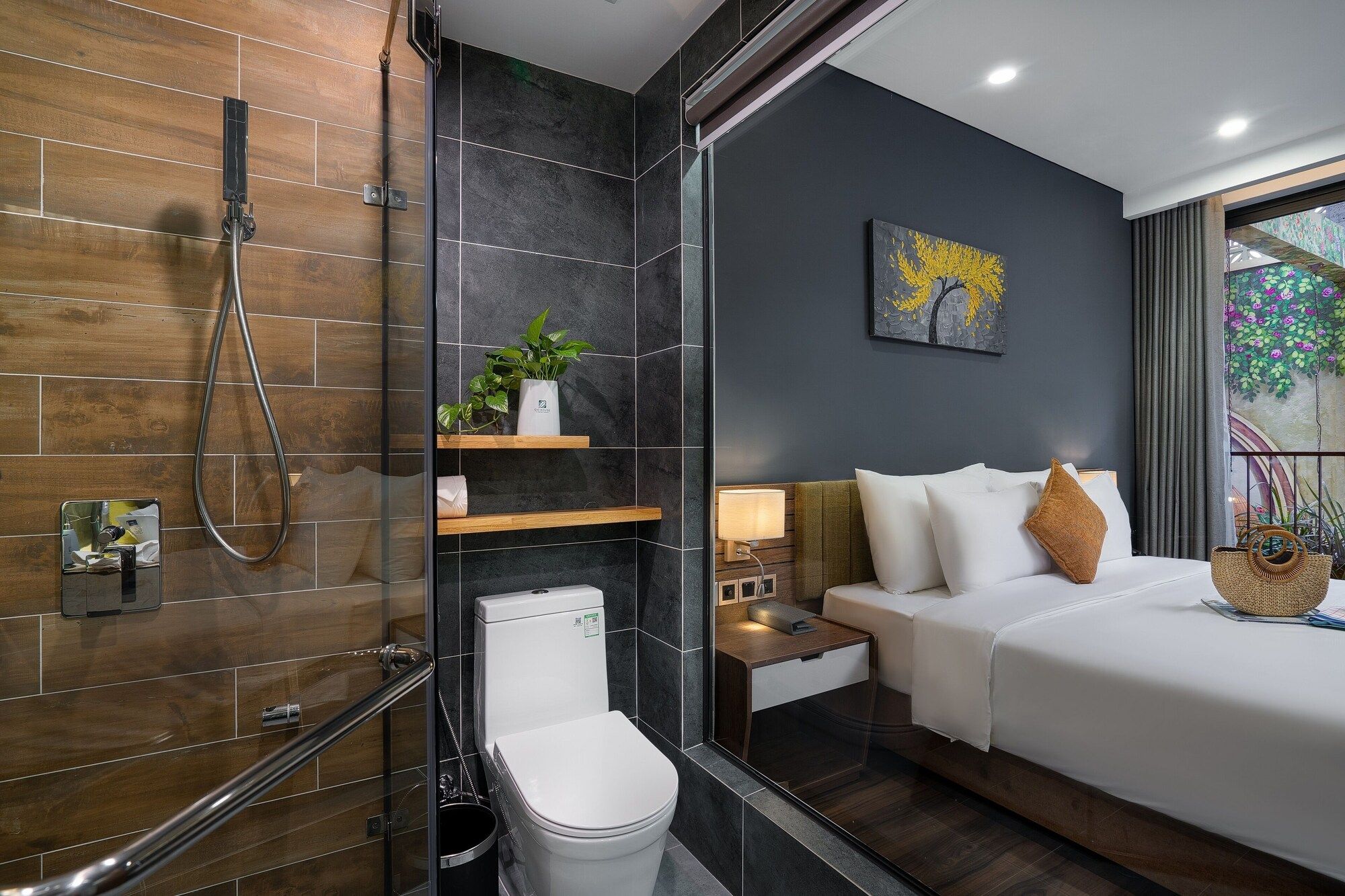 Chi House Danang Hotel and Apartment