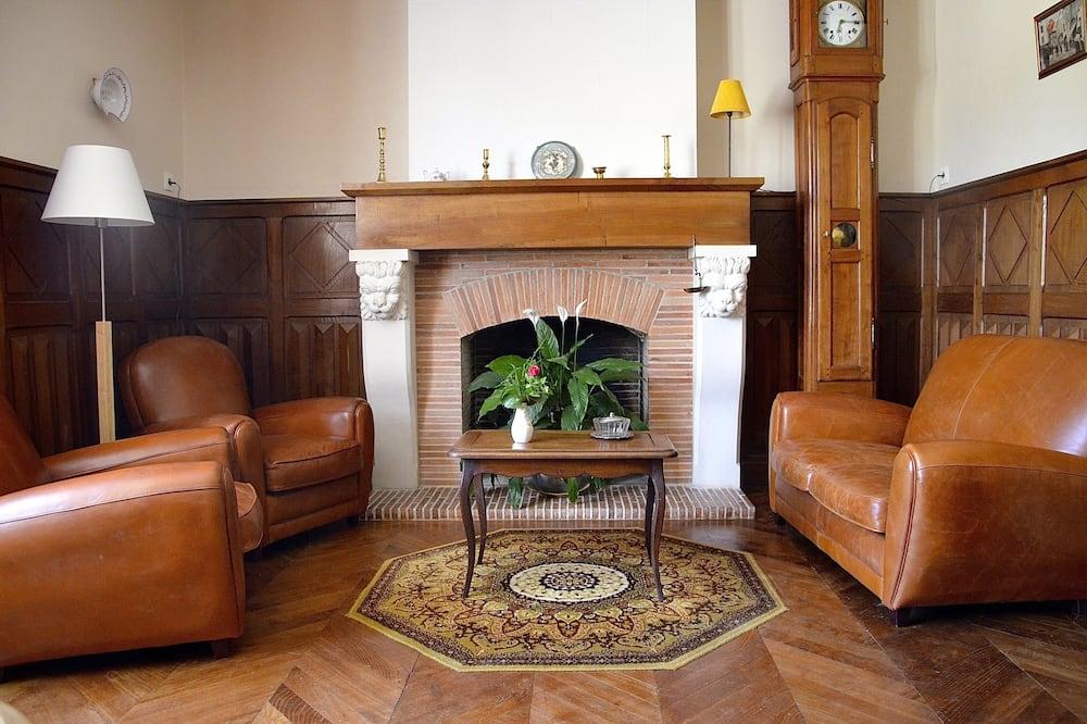 Le Vieux Noyer Poitou-Charentes - Jonzac visuel 4/5 Le Vieux Noyer Poitou-Charentes - Jonzac visuel 4/5