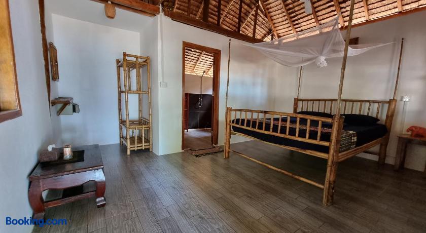 booking-898259-504345319-338765 Sunboo Beach Bungalows
