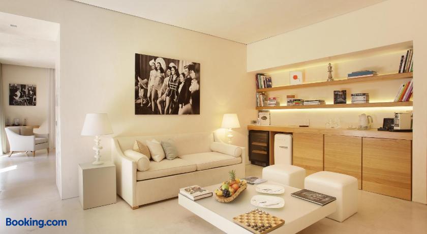 booking-547010-146723875-385908 MUSE Saint-Tropez
