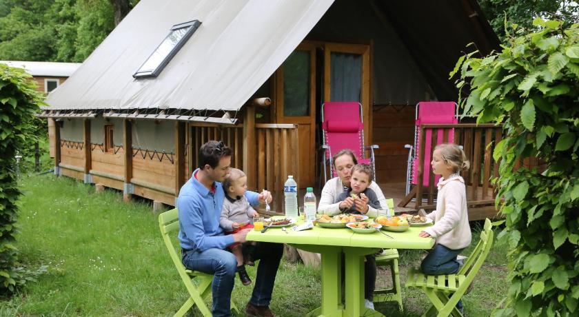 Camping le Nid du Parc Rhone-Alpes - Villars-les-Dombes visuel 2/5
