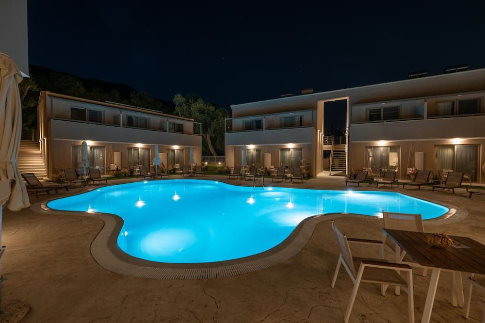 Scarabeo Hotel & Villas Parga